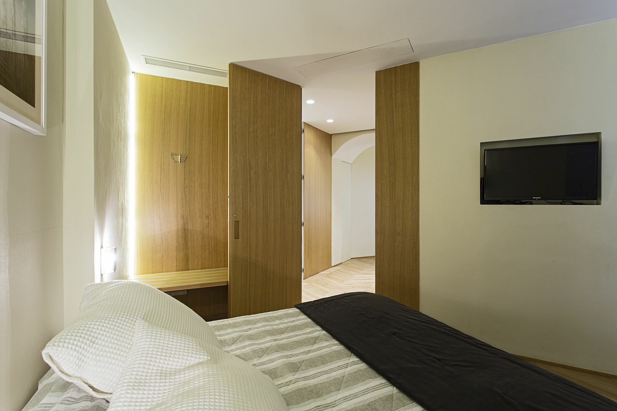 Maison Laghetto - Apartment Suite Milan Bagian luar foto